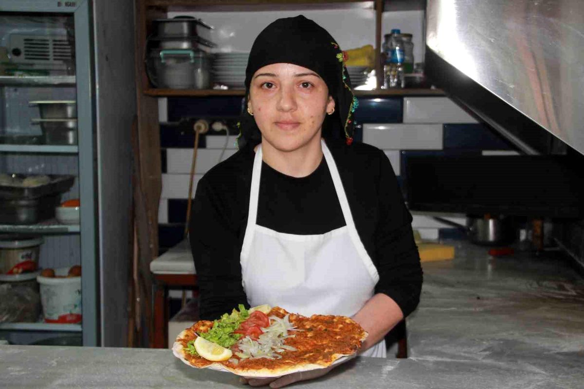 Ordu\'da Sadece Kadınların Çalıştığı Lokanta