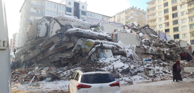 Adıyaman’da 80 kişinin öldüğü deprem davası ertelendi