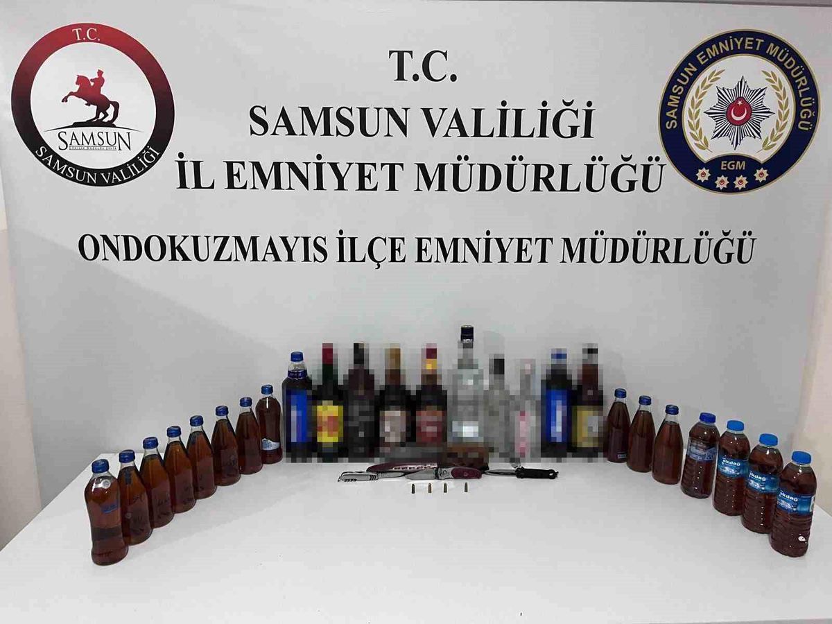 Alkollü Sürücünün Araçta Sahte İçki ve Silahlar Bulundu
