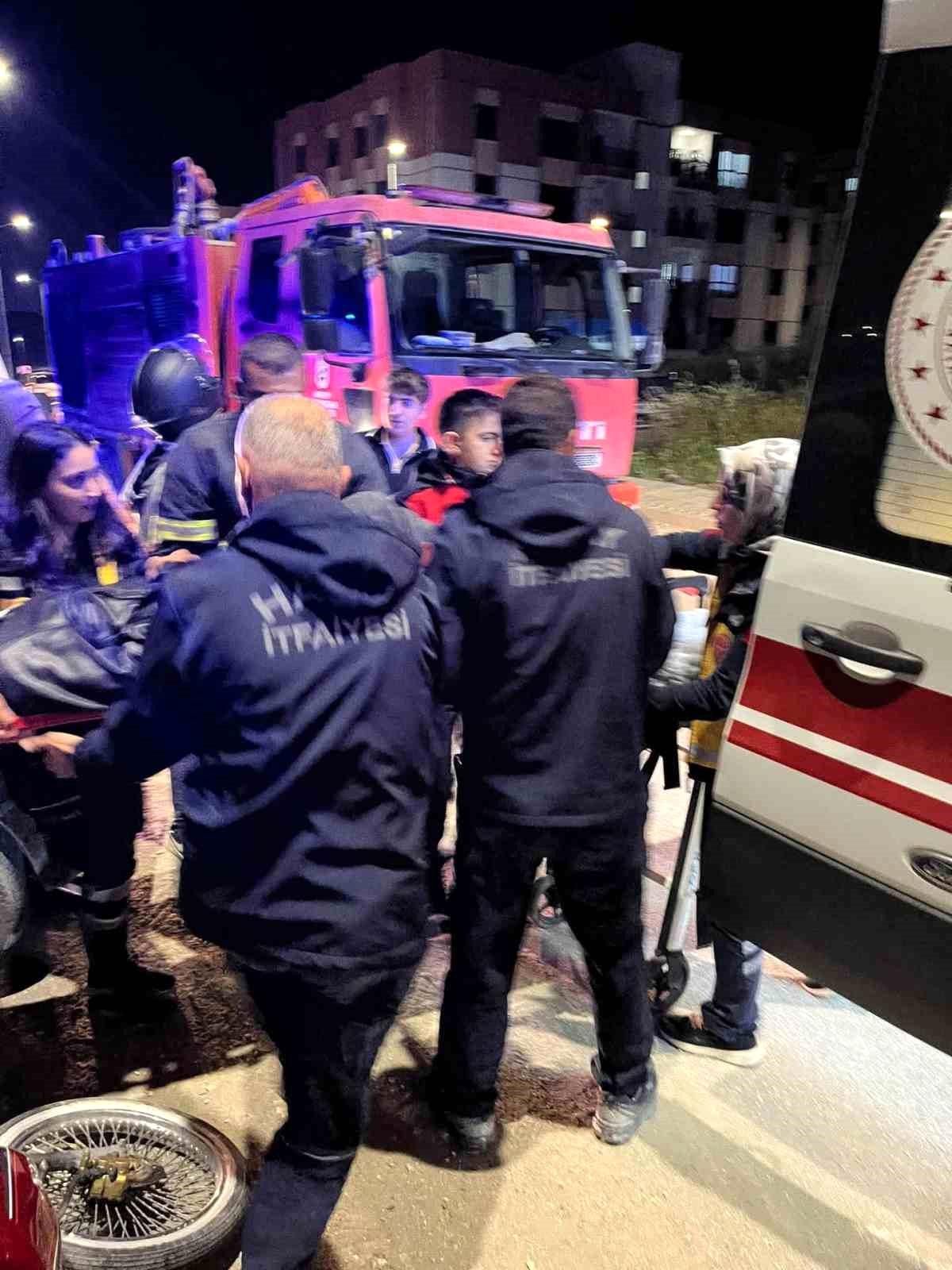 Antakya\'da Trafik Kazası: 2 Yaralı