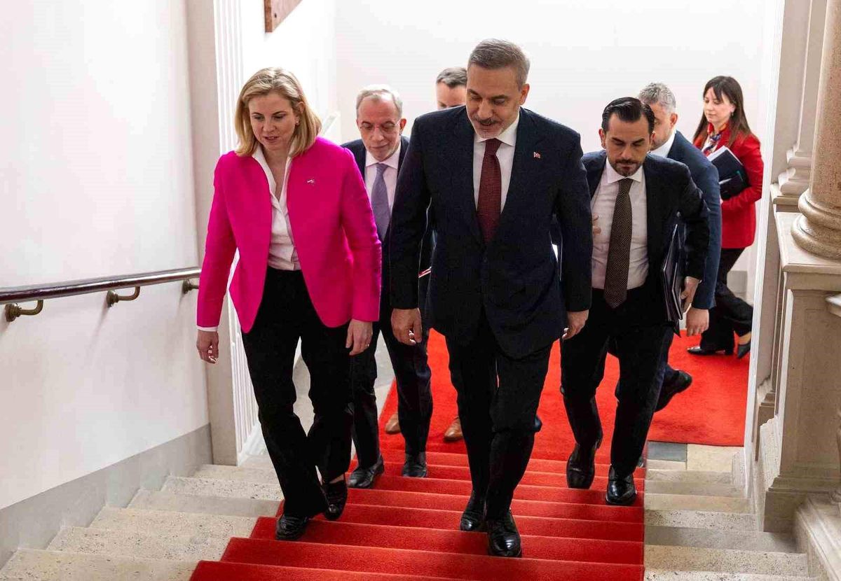 Fidan Viyana\'da Avusturyalı Mevkidaşıyla Görüştü
