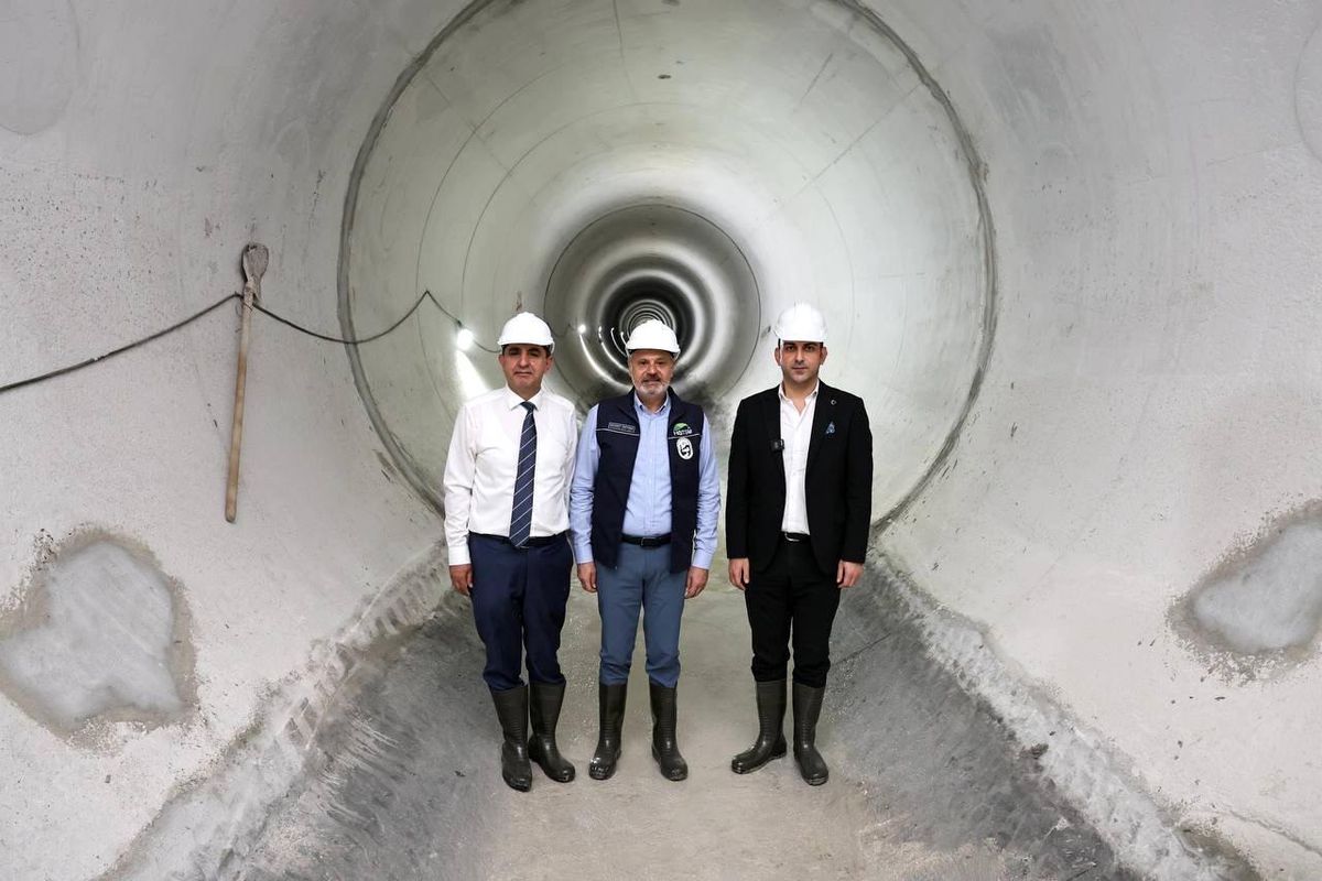 Başkan Öntürk, Türkiye\'nin en büyük atık su tüneli projesini inceledi