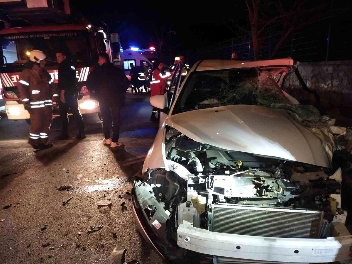 Beykoz\'da Trafik Kazası: 12 Yaralı