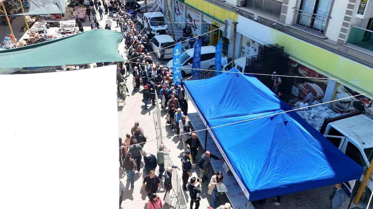 Binlerce fide Söke\'de vatandaşlarla buluştu