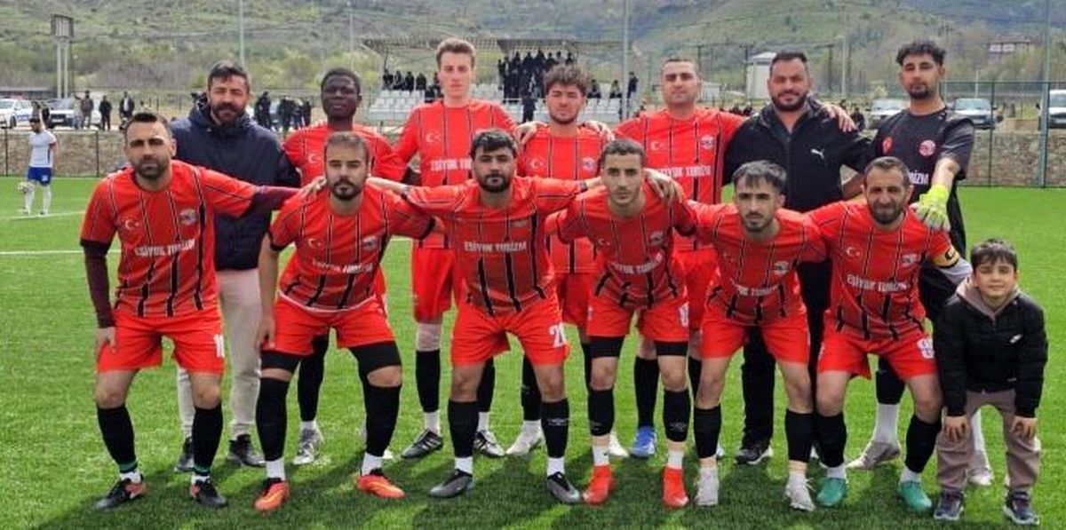 Zazalarspor ve Baskil Gençlerbirliği Yükseldi