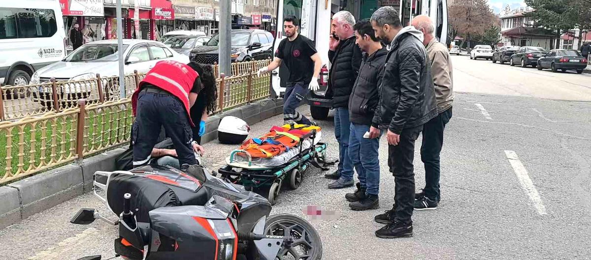 Erzurum\'da Motosiklet Kazası: Sürücü Yaralandı