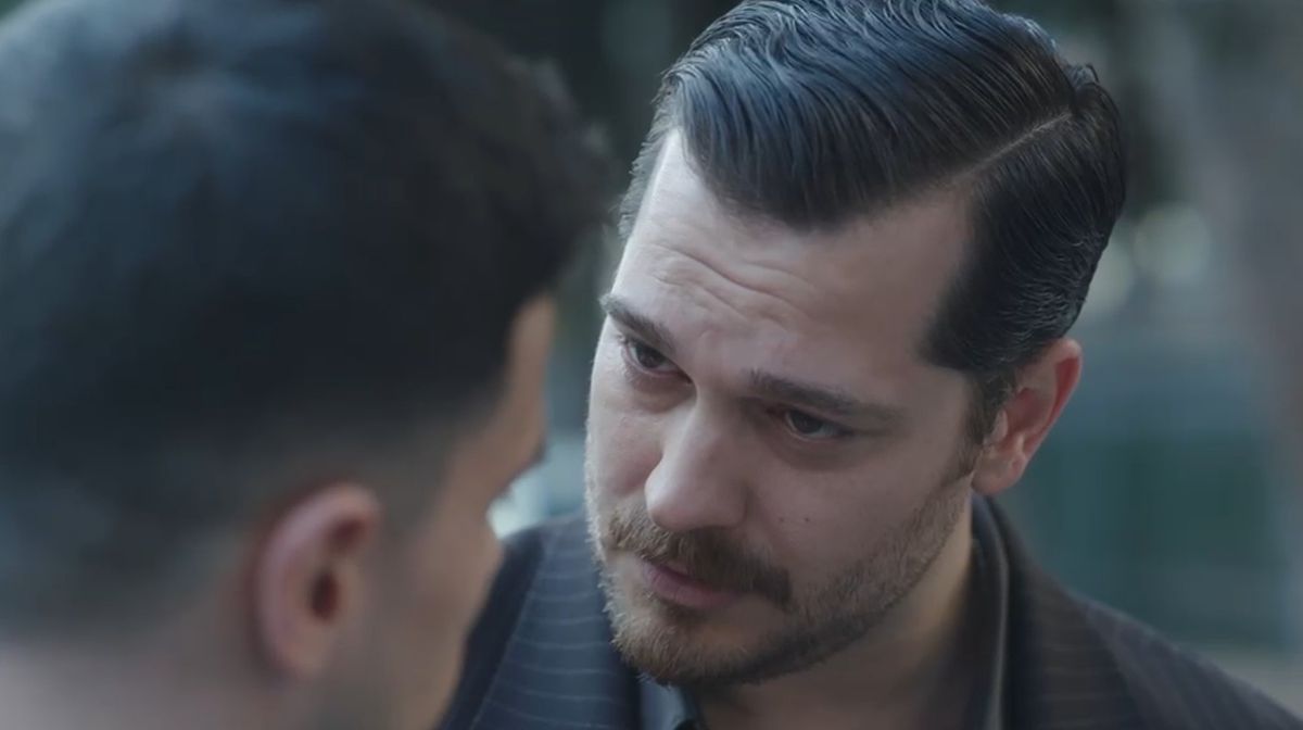 EŞREF RACONU GENÇLER İÇİN KESTİ: SİZ VATANA HAYIRLI EVLAT OLACAKSINIZ