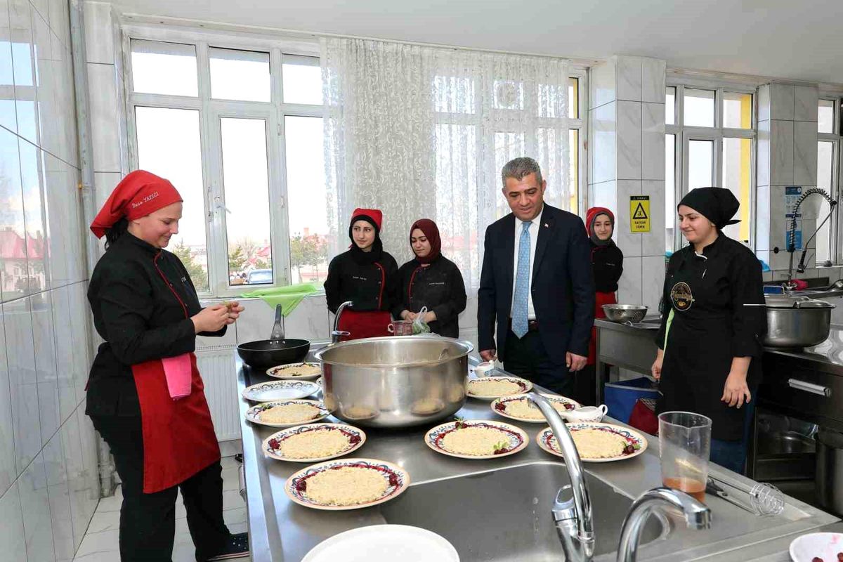 Elazığ\'da Yemek Yarışması: Erzurum Birinci Oldu