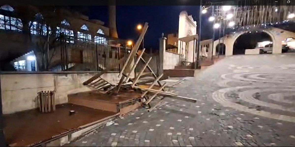 Hakkari\'de kamelyalar tahrip edildi