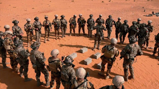 İsrail'in uykularını kaçıran tatbikat! 100 metre yakınına bomba yağdıracaklar