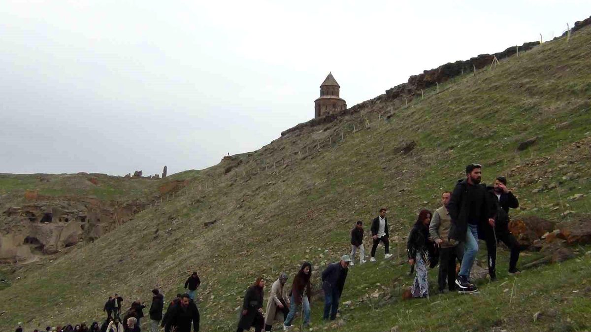 Ani Ören Yeri\'ne İlgi Artıyor