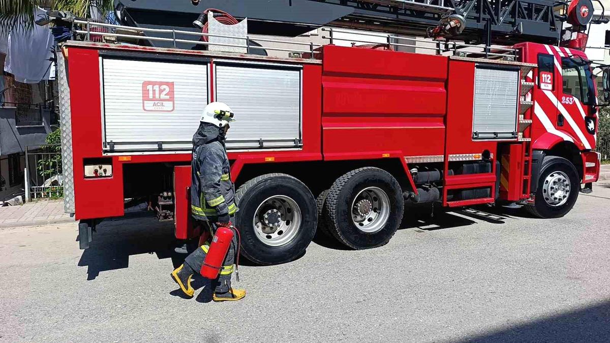 Manavgat\'ta baca yangını söndürüldü