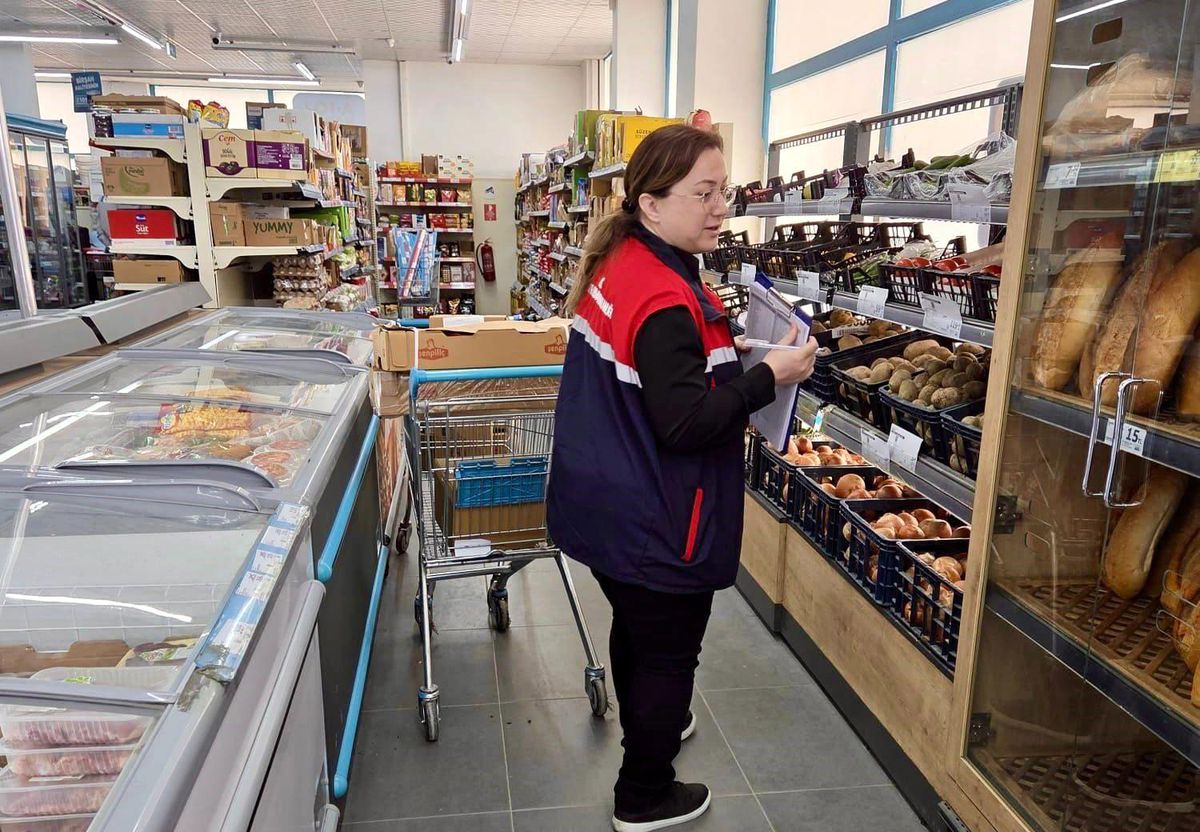 Afyonkarahisar\'da Fiyat Denetimleri Devam Ediyor