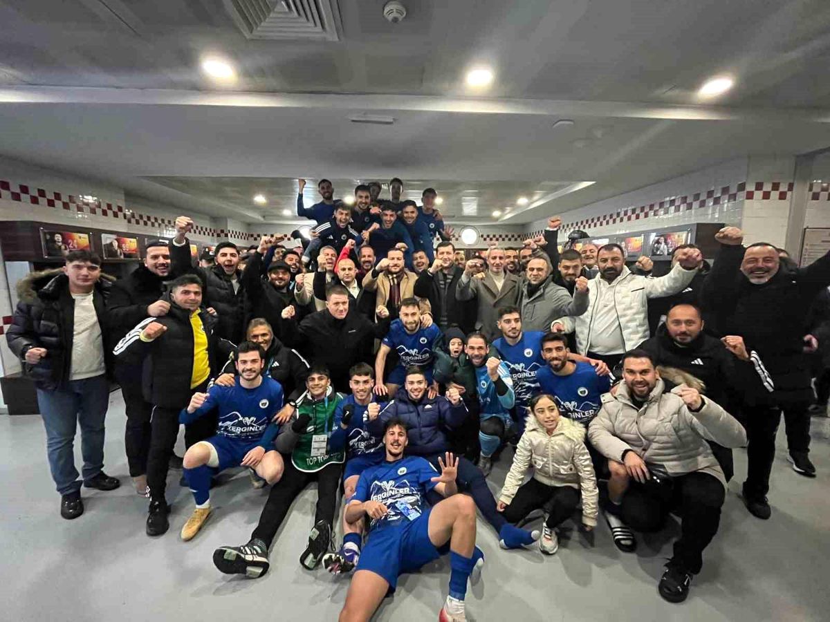 Erciyes 38 FK Play-Off\'ta İleri Gidiyor
