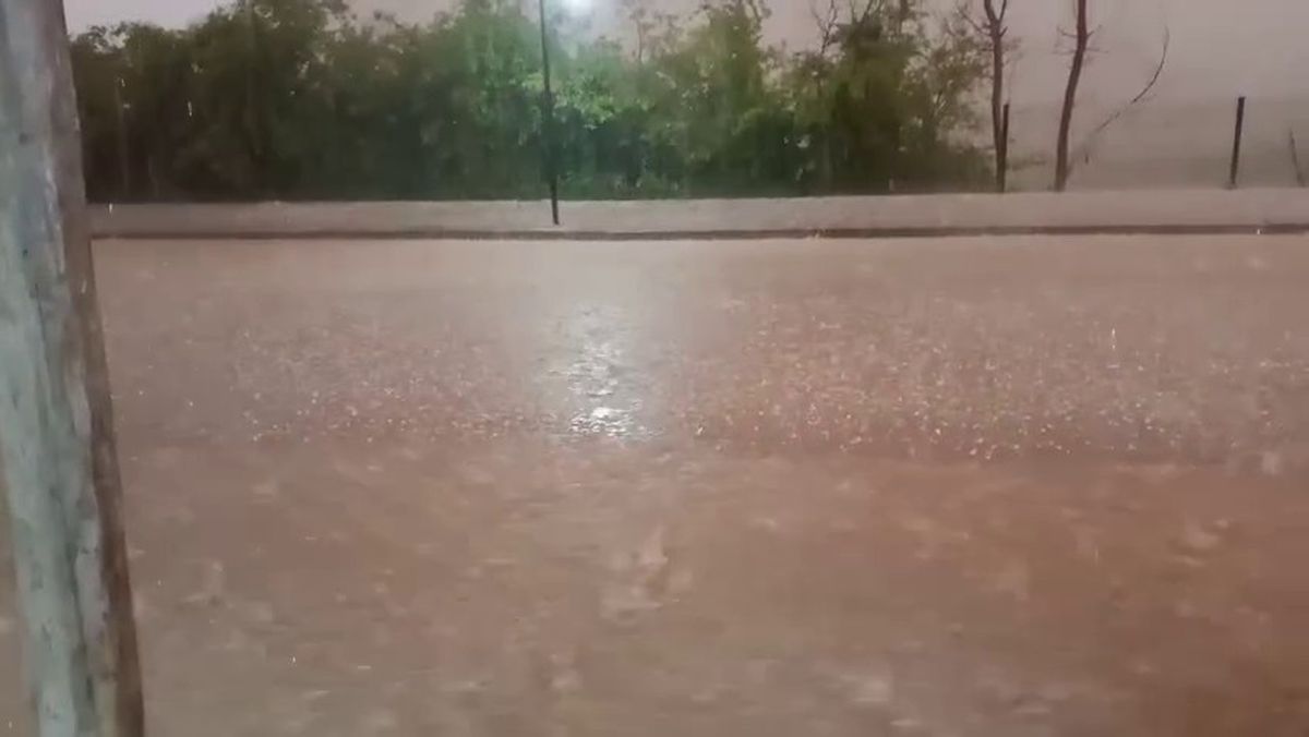Osmaniye\'de Sağanak ve Dolu Etkili Oldu