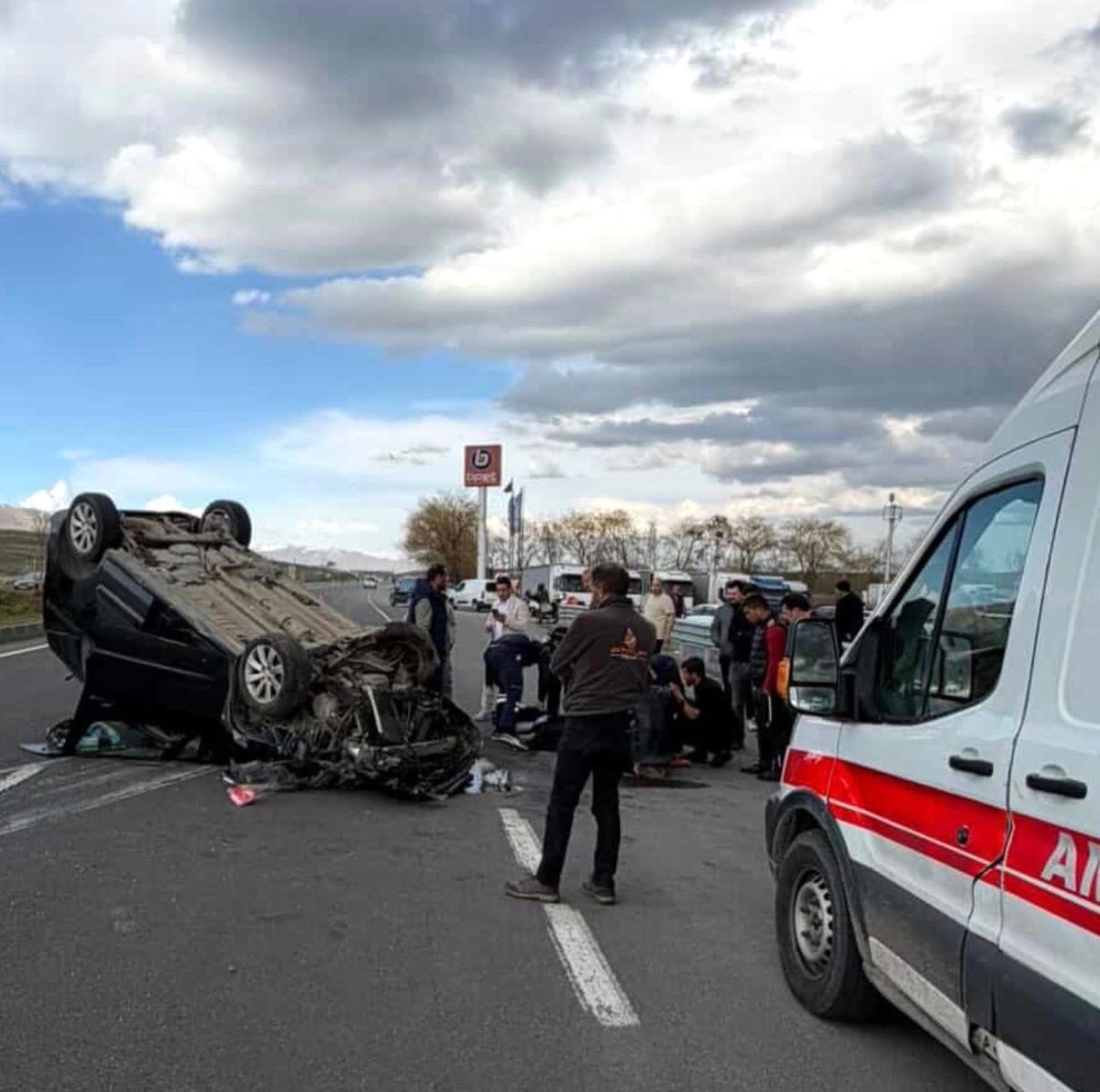 Erzurumda Trafik Kazası: 4 Yaralı