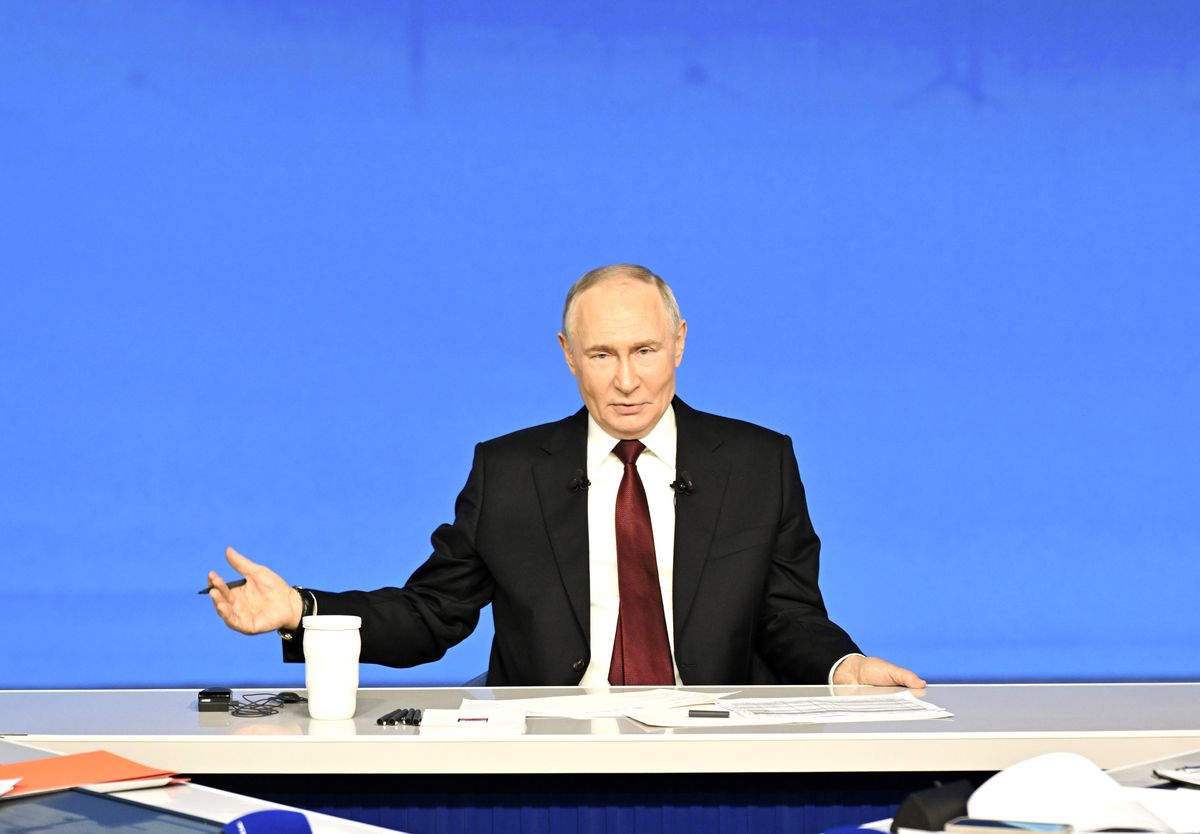 Putin\'den Batı Ülkelerine Eleştiriler