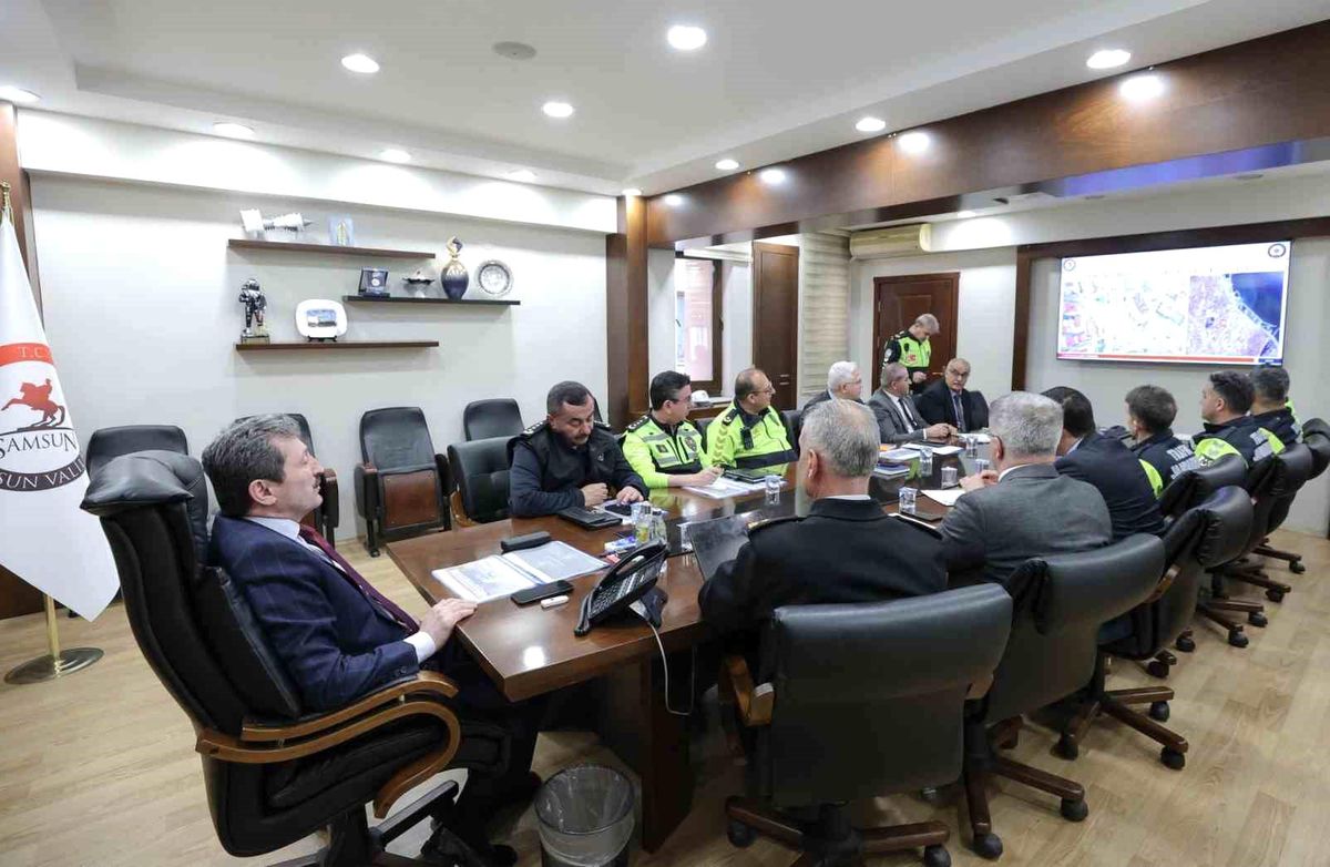 Samsun\'da okul çevrelerinde trafik güvenliği artırılıyor