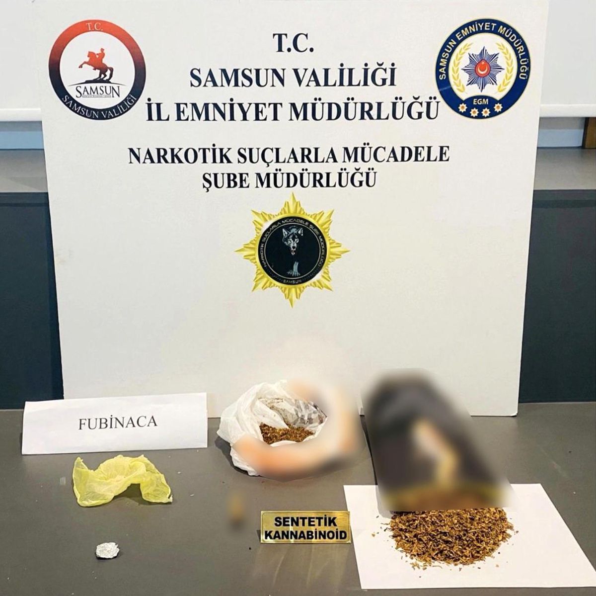 Samsun\'da Uyuşturucu ve Silah Operasyonu