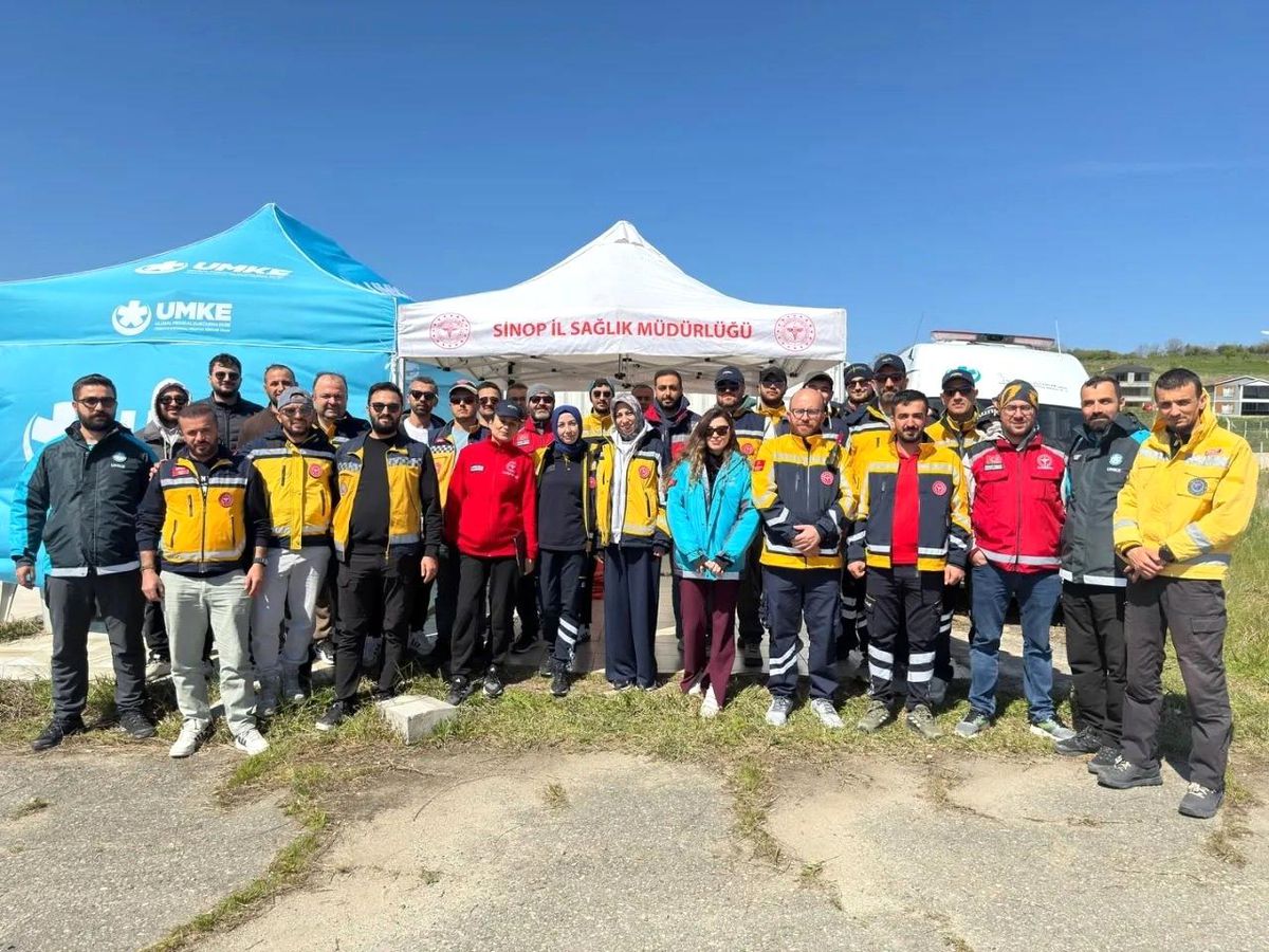 Ambulans Sürüş Güvenliği Eğitimi Sinop\'ta Tamamlandı
