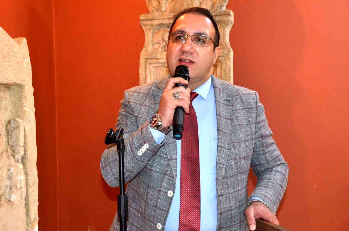 Sinop\'ta \'Gelincik Lahdi\' konferansı ve sergisi