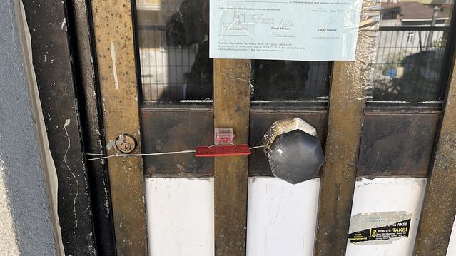 İnşaat kazısı sonrası apartman mühürlendi