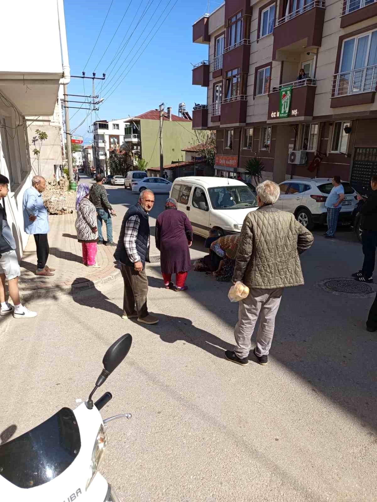 Bursa\'da Araç Çarpan Yaşlı Kadın Hayatını Kaybetti