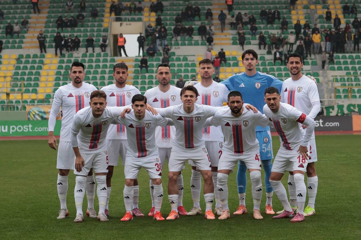 Altınordu\'da 16 Futbolcu Serbest Kalıyor