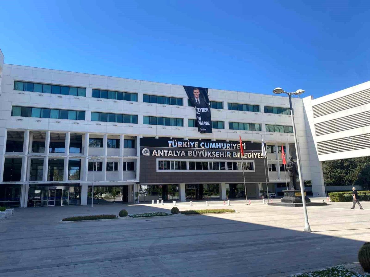Antalya Büyükşehir Belediyesine yönelik yeni operasyon: 34 gözaltı kararı