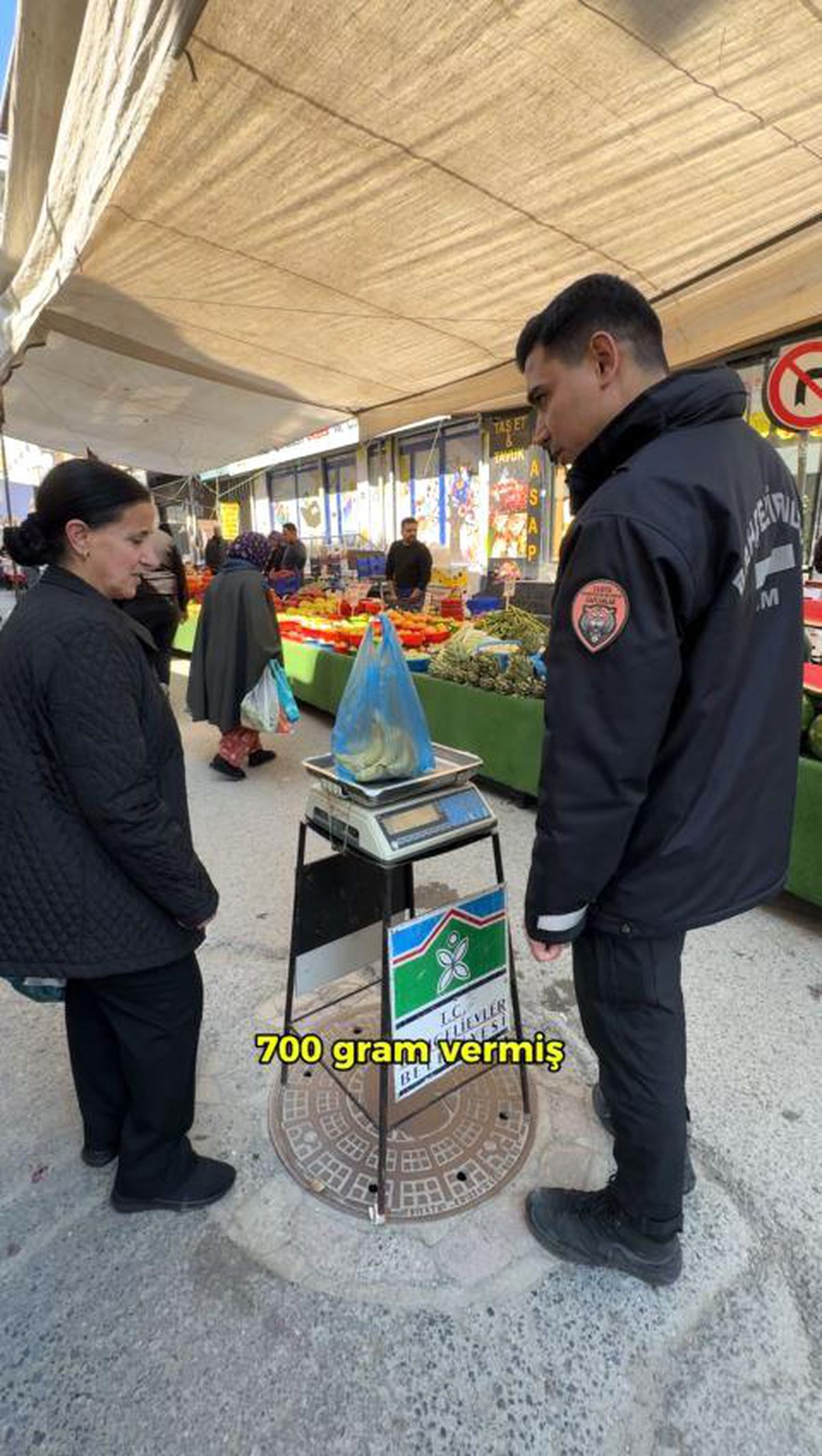 Bahçelievler\'de pazarcının tartı oyunu bozuldu