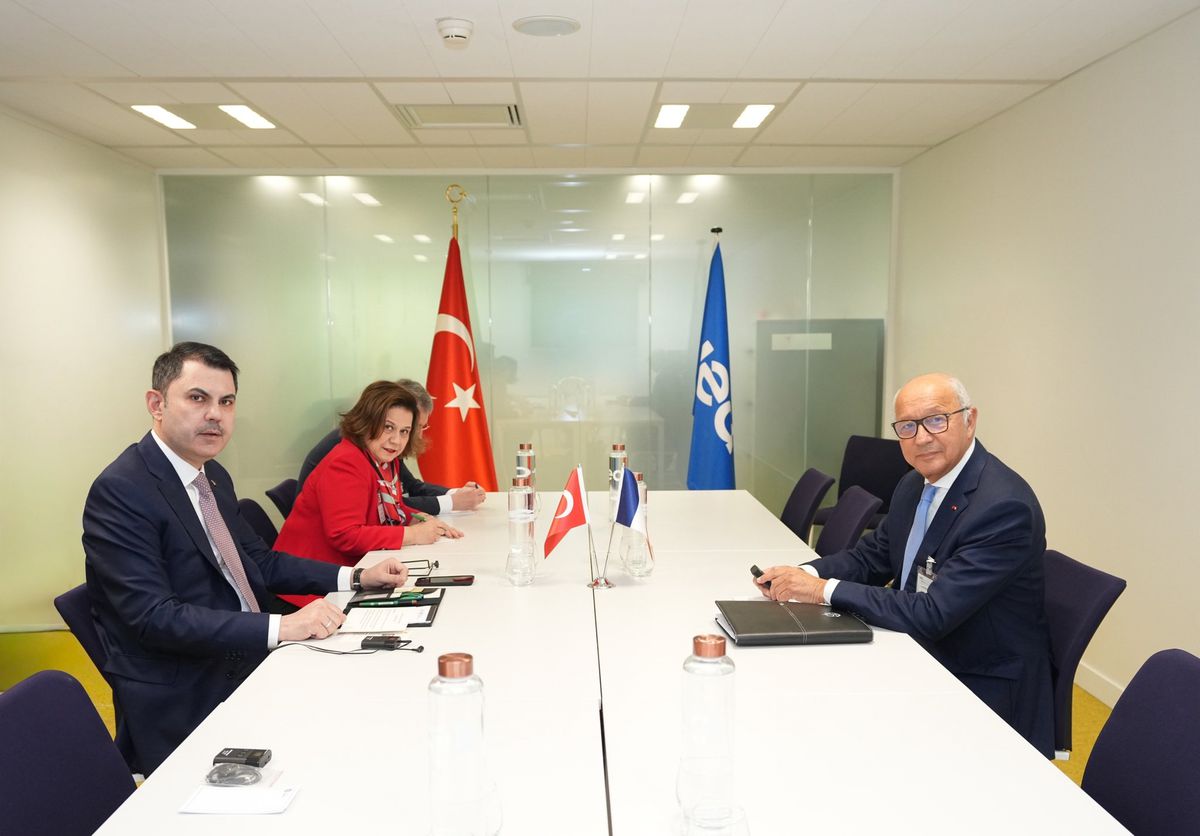 Murat Kurum Fransa\'da Enerji Dönüşümü Toplantısında