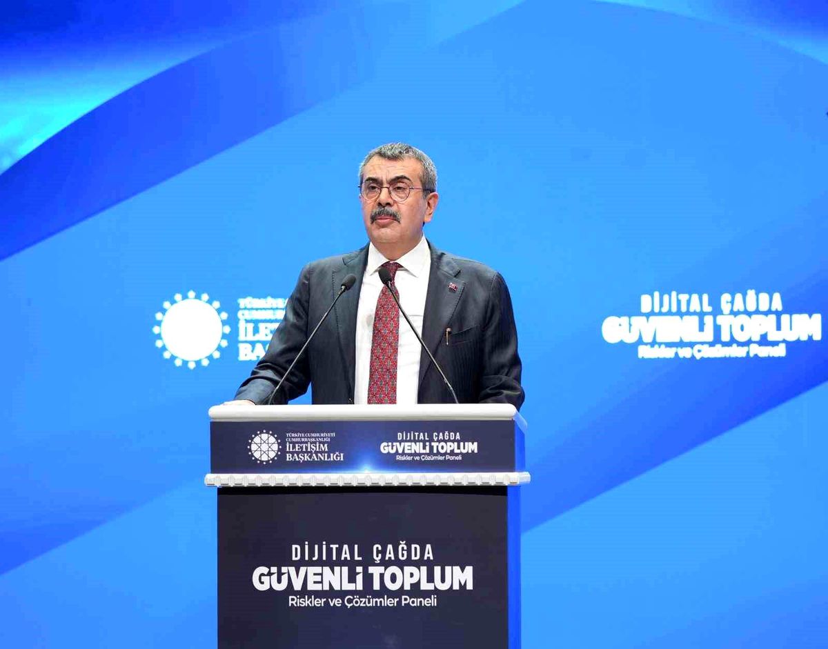 Bakan Tekin\'den Dijital Güvenlik Vurgusu