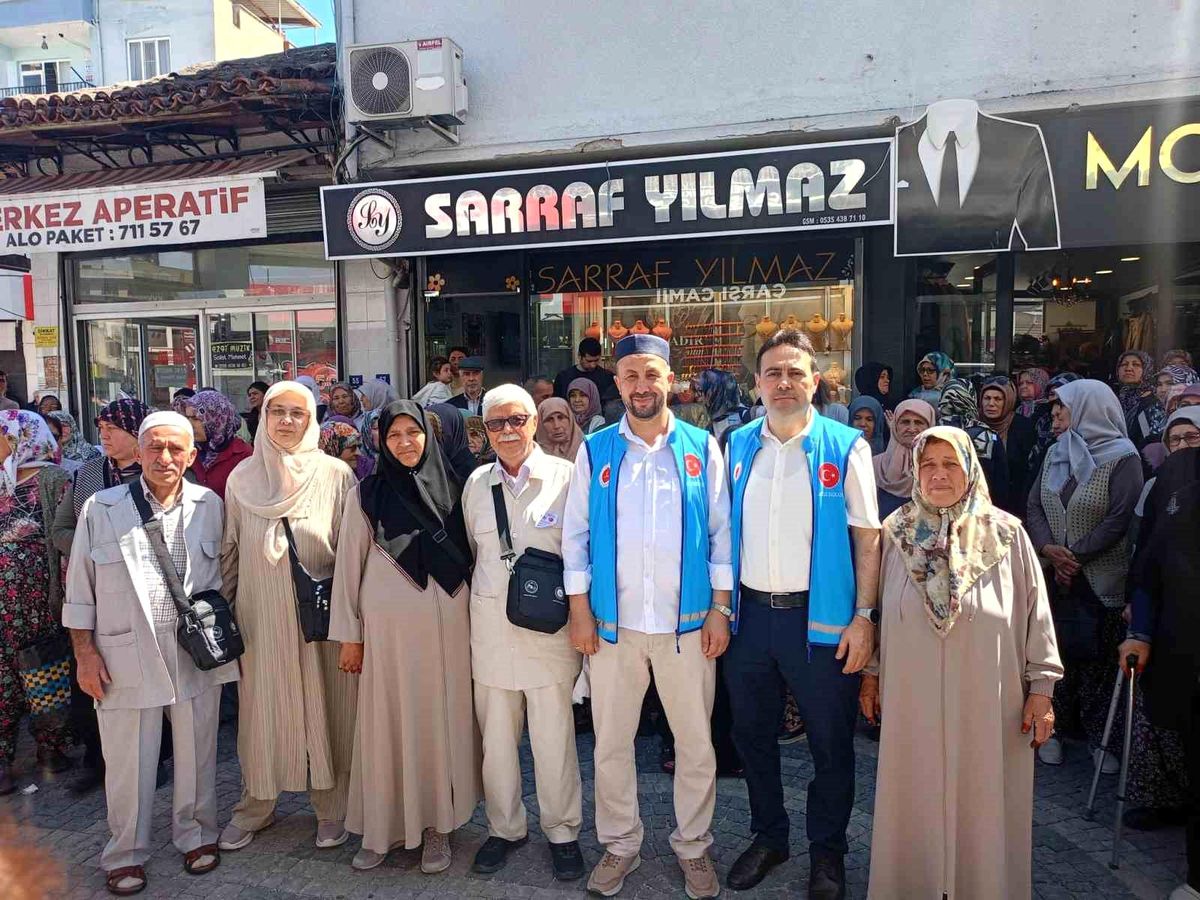Hacı Adayları Uğurlandı