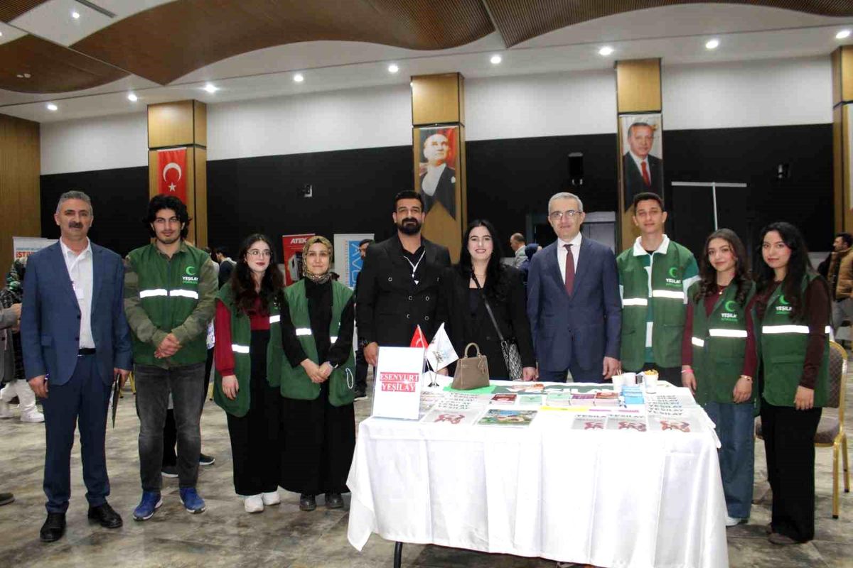 Esenyurt\'ta İstihdam Seferberliği: firmalar ve vatandaşlar aynı çatıda