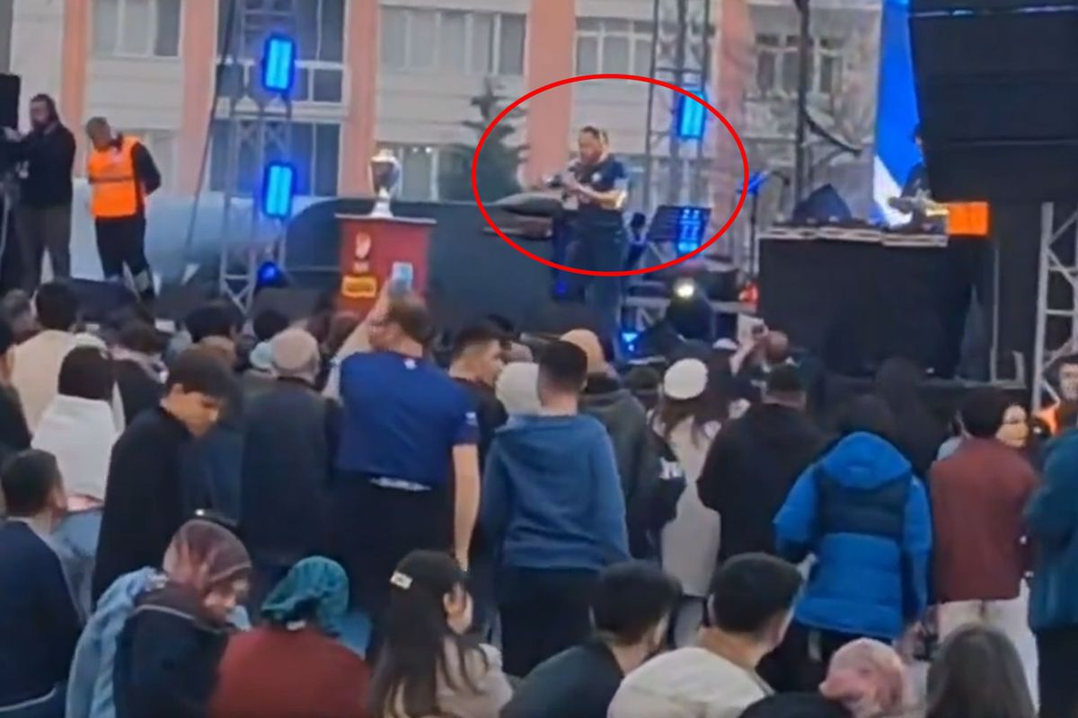 Fener taraftarını delirten görüntü: Orada ne işi var?