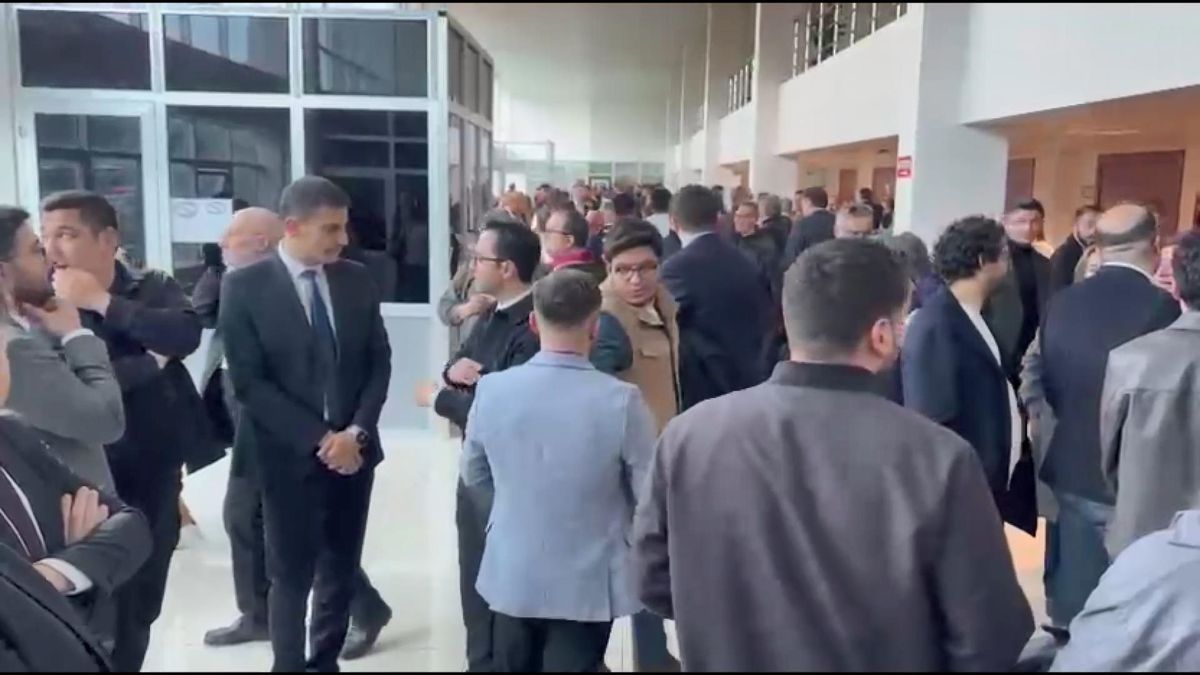 İmamoğlu\'nun Yolsuzluk Davasında 8. Duruşma