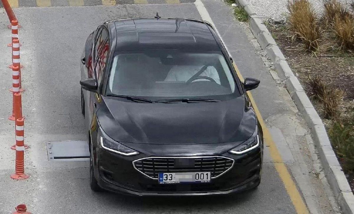 KHK ile ihraç olan şahsa belediye araç vermiş: Otomobil aile aracı gibi olmuş