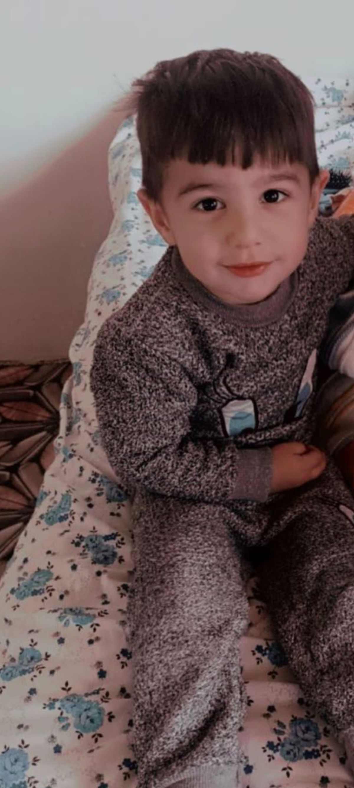 Köpek saldırısında ölen 5 yaşındaki Hamza toprağa verildi