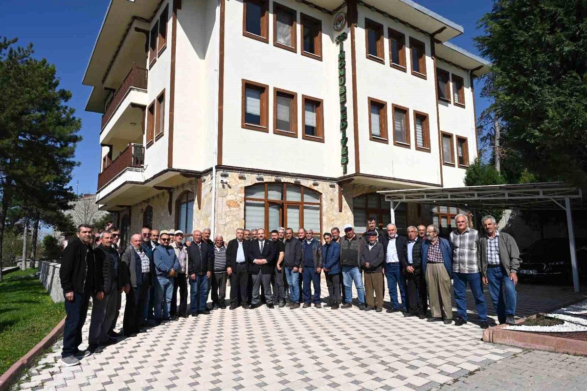 Mahalle sakinlerinden Serhat Hamamcı\'ya anlamlı ziyaret