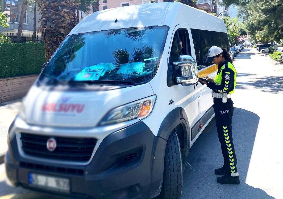 Manisa\'da Okul Servislerine Denetim