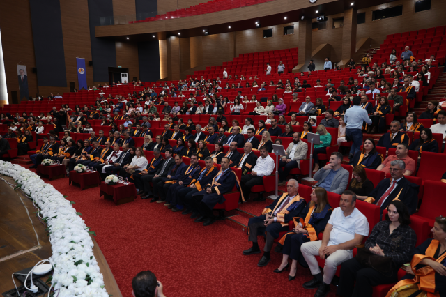 Mersin Üniversitesi’nde ödül ve teşvik töreni coşkusu
