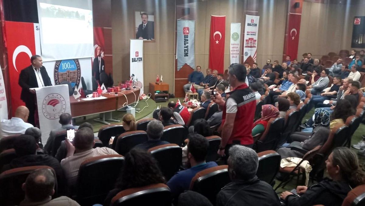 Salihli\'de Küçükbaş Yetiştiriciliği Eğitimi