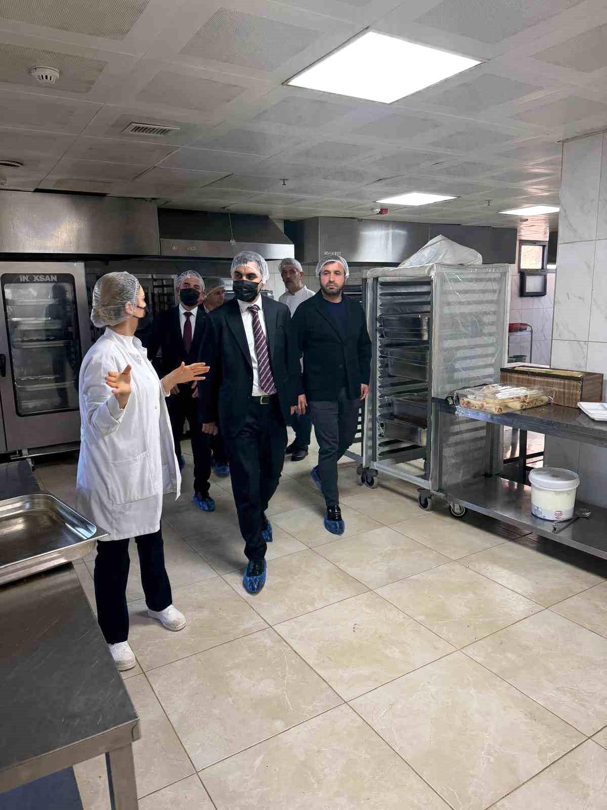 Şırnak\'ta İhtiyaç Sahiplerine Yemek Desteği