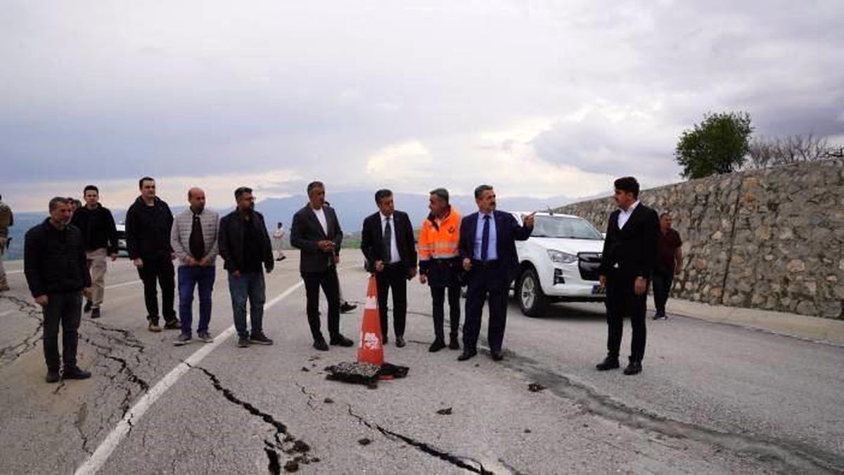 Şırnak\'ta yağış sonrası bozulan yollar için acil müdahale