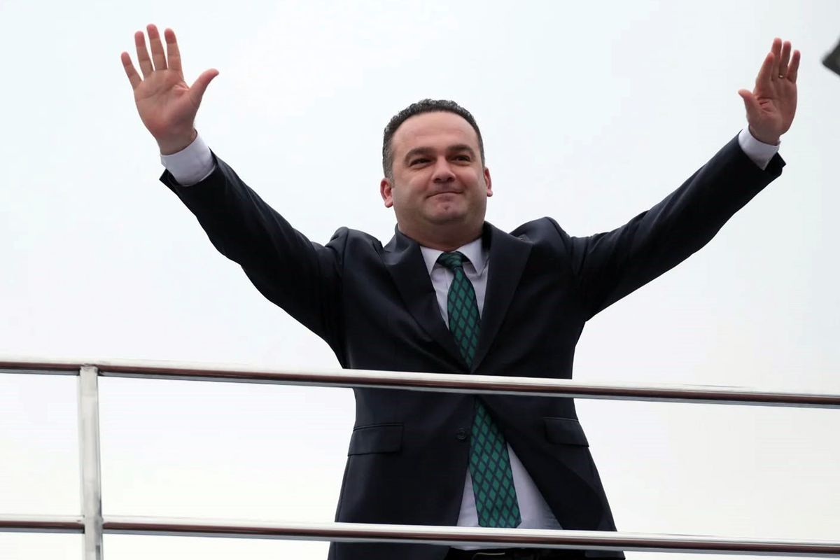 Tacizden hapis cezası alan Hasbi Dede\'nin telefonundan mide bulandıran yazışmalar çıktı