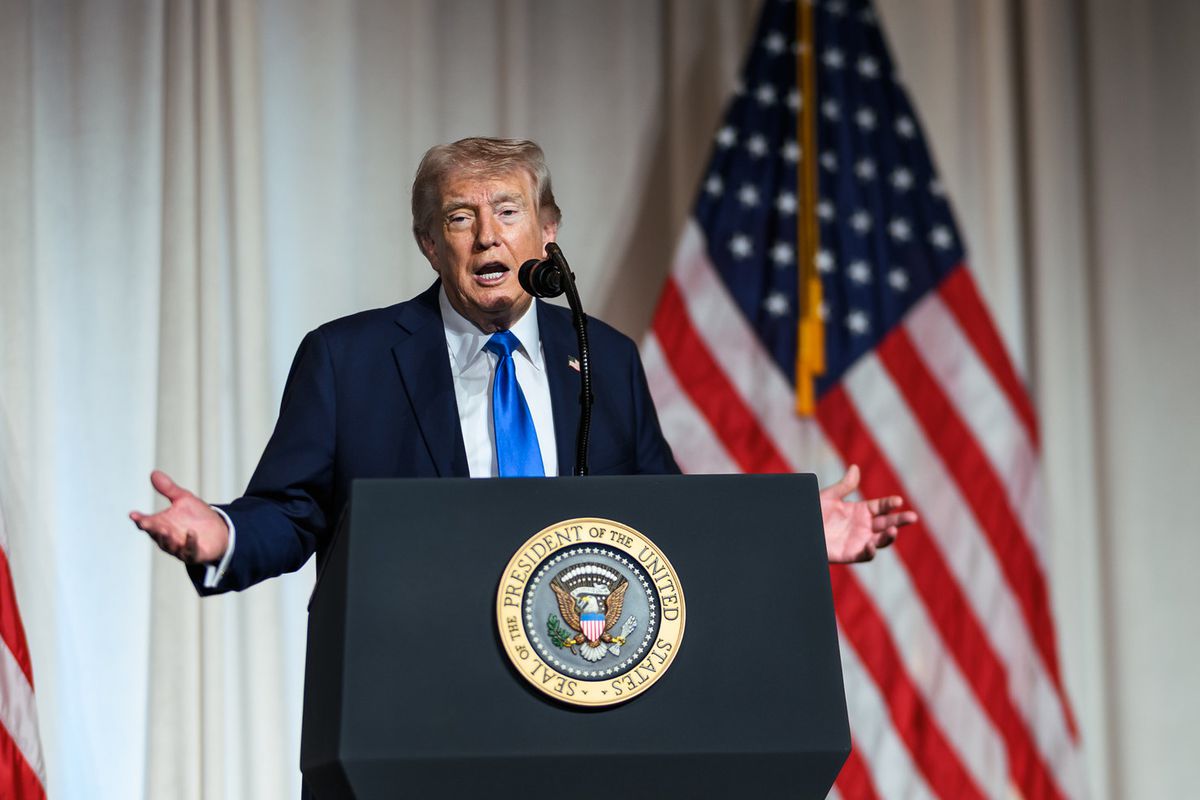 Trump\'tan “Kurşun geçirmez yelek giyer misiniz" sorusuna güldüren yanıt