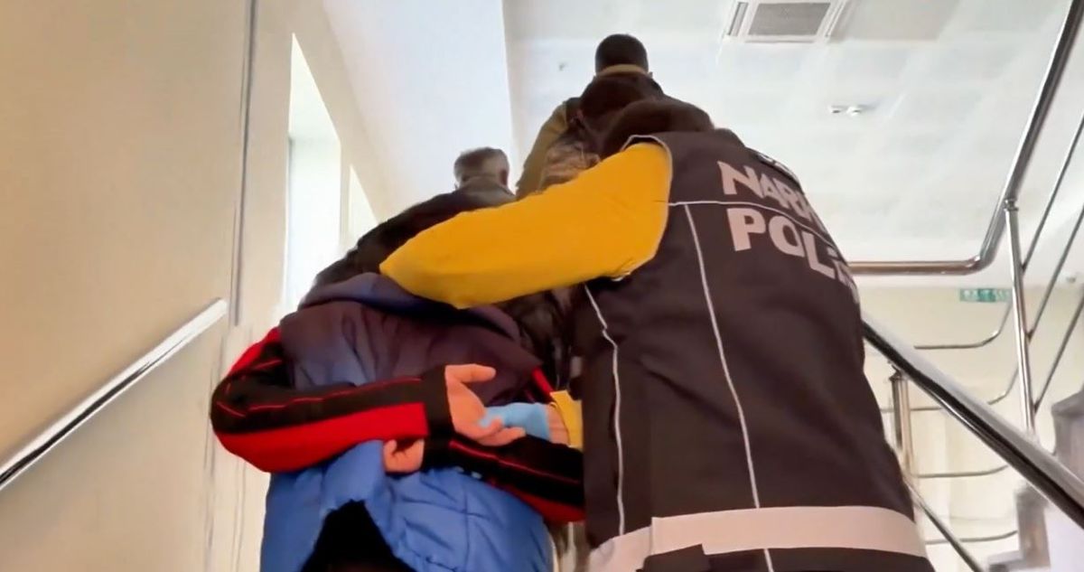 Van\'da Uyuşturucu Operasyonu: 240 Kg Ele Geçirildi
