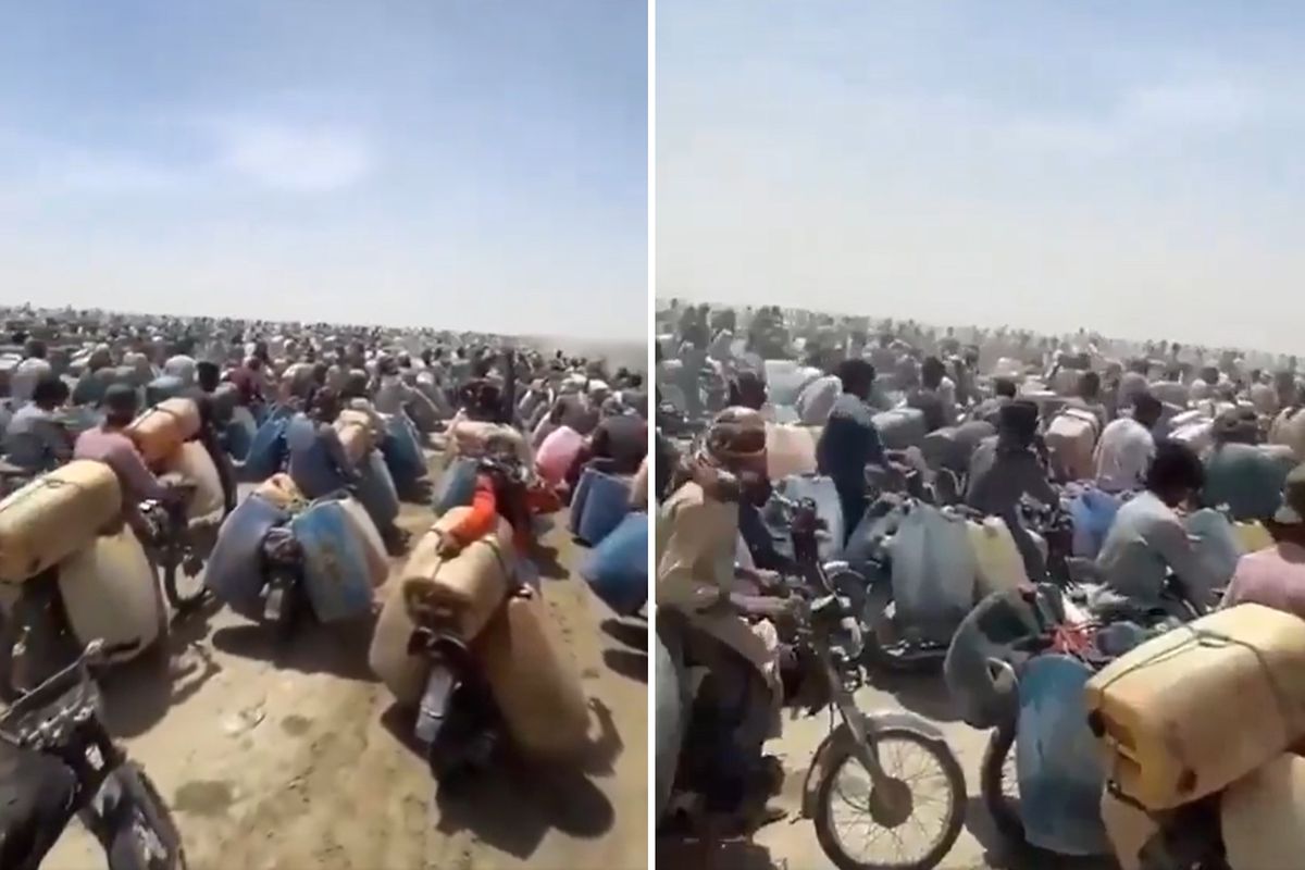 Akaryakıt krizine giren Pakistan’da İran sınırında bidonlu izdiham