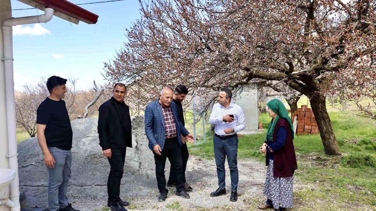 Akçadağ Belediye Başkanı Ulutaş\'tan mahalle ziyaretleri