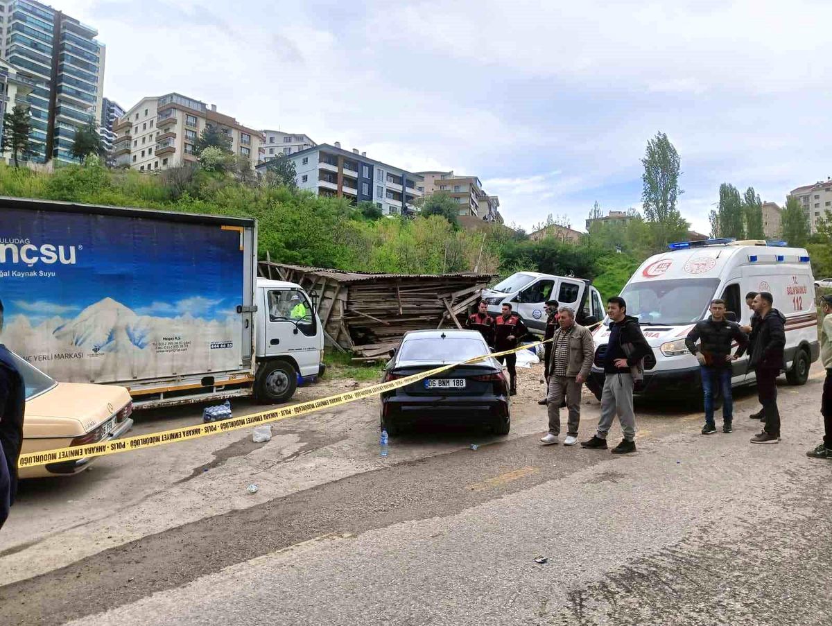 Ankara\'da kamyon altında kalarak vefat eden iki işçinin isimleri belli oldu